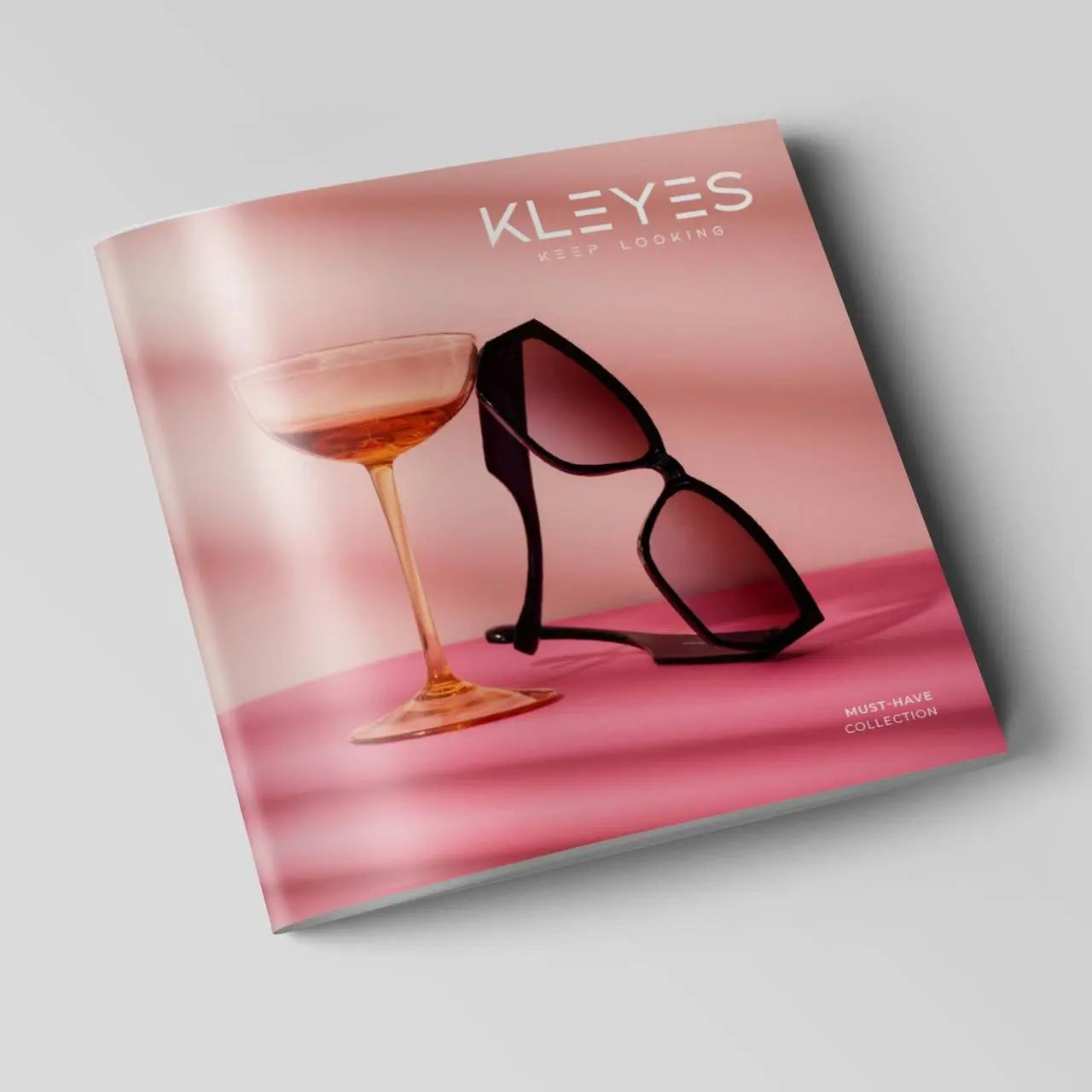 Valise Voyaguer contenant 131 échantillons de parfums - N° CAMP5E -  JosMir Beauty & Luxury