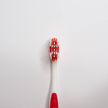 Brosse à dents - Soies Moyennes - BLANC-ROUGE - N° SPZ11