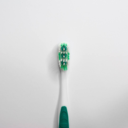 Brosse à dents - Soies Moyennes - BLANC-VERT - N° SPZ12