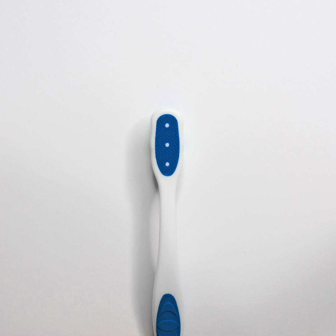 Brosse à dents - Soies Moyennes - BLEU-BLANC - N° SPZ10