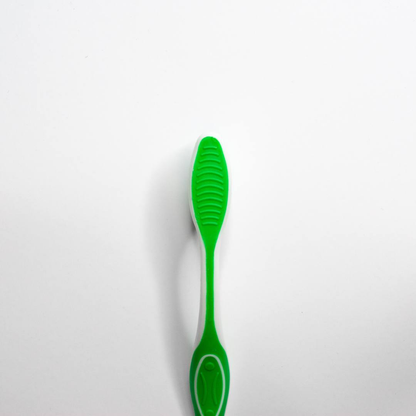 Brosse à dents - Soies souples - BLANC-VERT - N° SPZ17